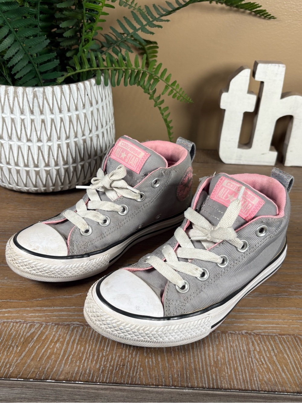 Converse All Star Check Taylor Junior Mid Top Girls Gray/Pink Sneaker Size